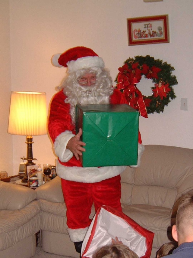 Hildebrand Christmas ScreenSaver/640x480_2002-12-24 Christmas Eve 22.jpg
